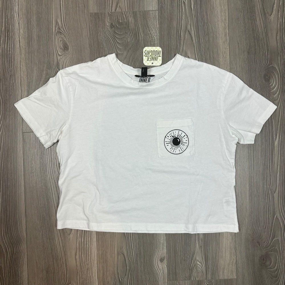 New Look Upcylced White Cropped Pocket Tee - SIZE US 6 Casual Summer